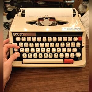 Portable Typewriter, Brother Activator 850TR with a case, in original box!